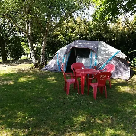 Campsite Paradise Challets And Camping *