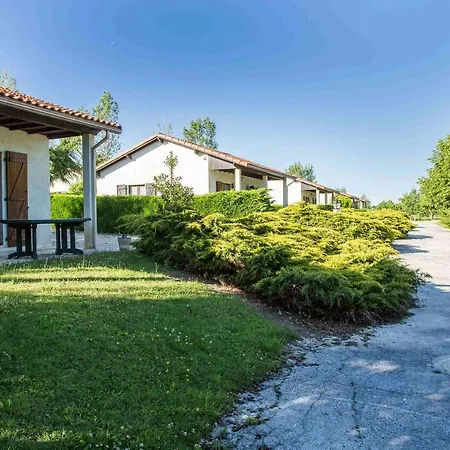 Campsite Paradise Challets And Camping