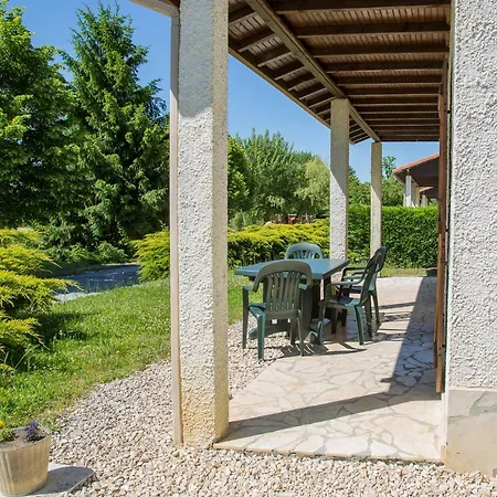 Campsite Paradise Challets And Camping *