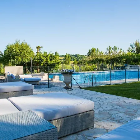 Paradise Challets And Camping Kemping